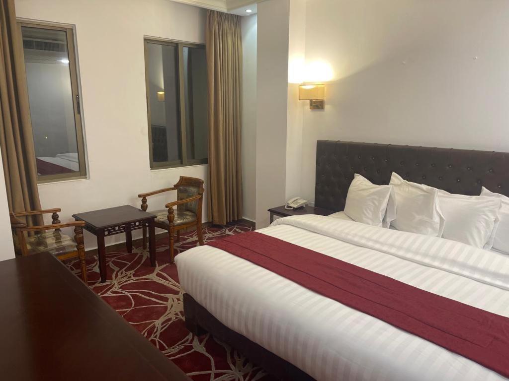 Madison Hotel Amman Zewnętrze zdjęcie