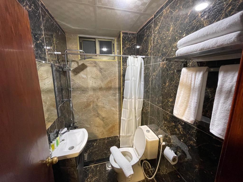 Madison Hotel Amman Zewnętrze zdjęcie