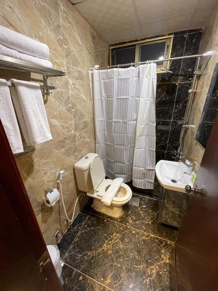 Madison Hotel Amman Zewnętrze zdjęcie